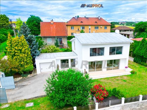 Rodinná vila 7+1, 198m + zahrada 562m, s vinným sklípkem a designovým interiérem - 30 minut od Prahy, Klobuky u Kladna