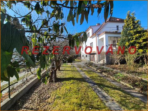 RD  a pozemek 781m2, 7+3(1+1 a 2x3+1), 270m2, Na Štěbetce 941, Sušice