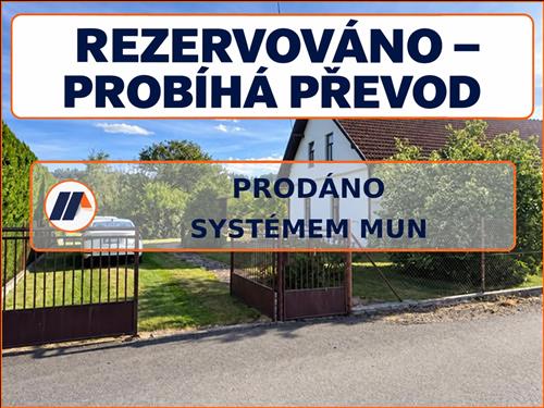 Rodinný dům s ovocným sadem a velkým pozemkem